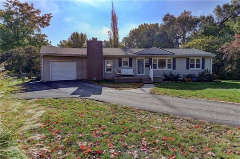 Photo of 7315 Dearborn Street, Overland Park, KS 66204 (MLS # 2583811)