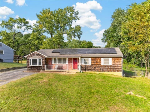 Photo of 1300 NE SHADY LANE Drive, Gladstone, MO 64118 (MLS # 2646921)