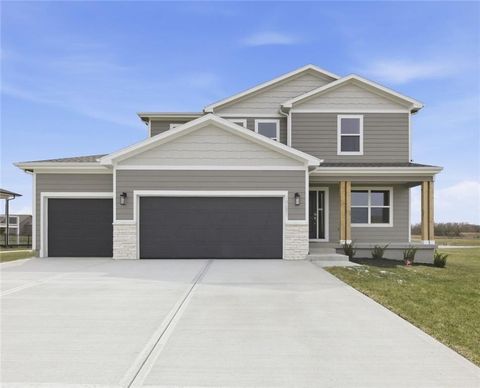 Photo of 18681 W 193rd Street, Spring Hill, KS 66083 (MLS # 2571391)