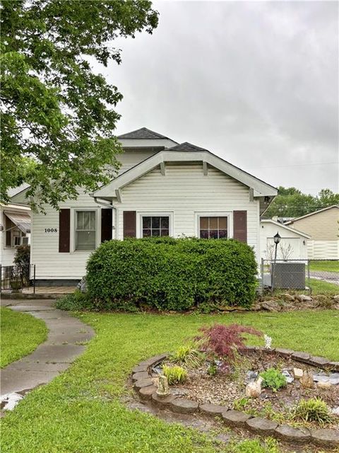 1008 E 5th Street, Pittsburg, KS 66762 - MLS#: 2546763