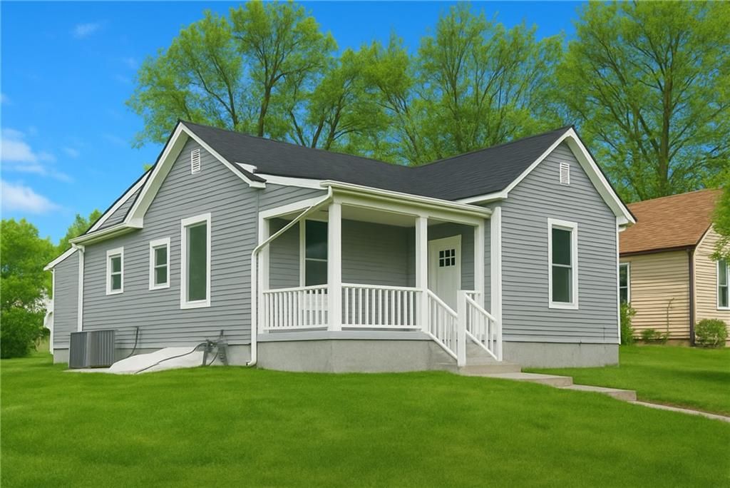 Photo of 308 N 19th Street, Lexington, MO 64067 (MLS # 2592055)