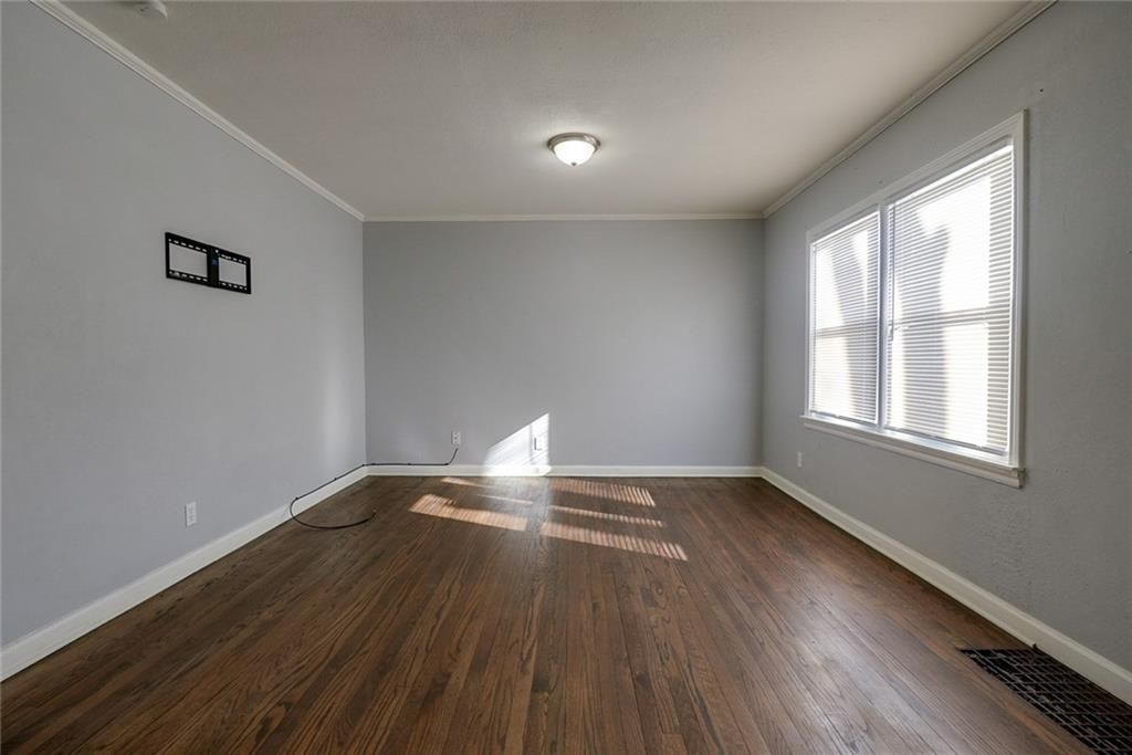 Photo of 7202 Lydia Avenue, Kansas City, MO 64131 (MLS # 2606262)