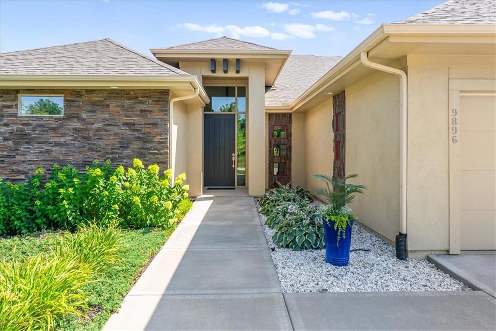 9896 Saddletop Street