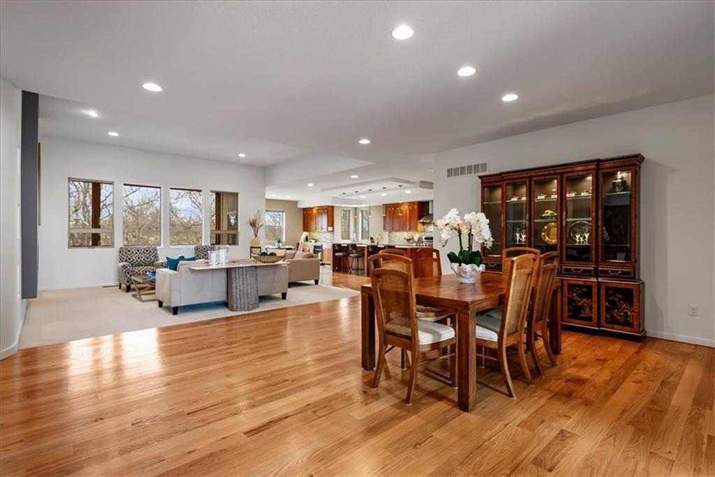 9896 Saddletop Street