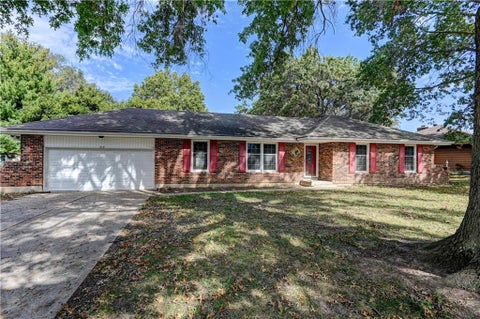 Photo of 213 Johnson Street, Buckner, MO 64016 (MLS # 2647547)