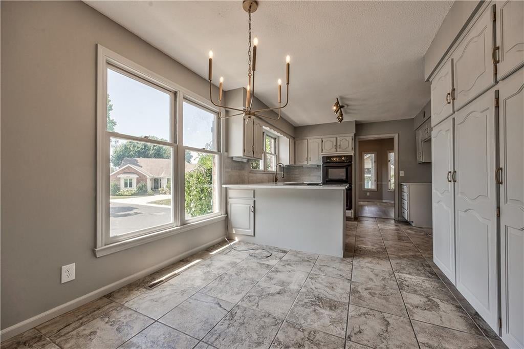 4512 W 90th Street