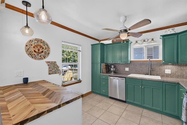 615 W 77TH ST, KANSAS CITY, MO 64114 - Image c6b2e4a1066a336340fca7d27ee66d71/2282502976
