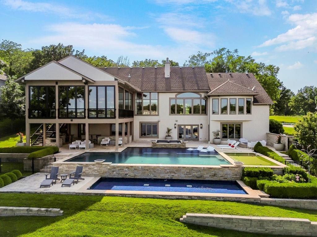 206 Southshore Drive