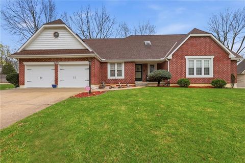 2200 NW Fawn Drive, Blue Springs, MO 64015 - MLS#: 2607955