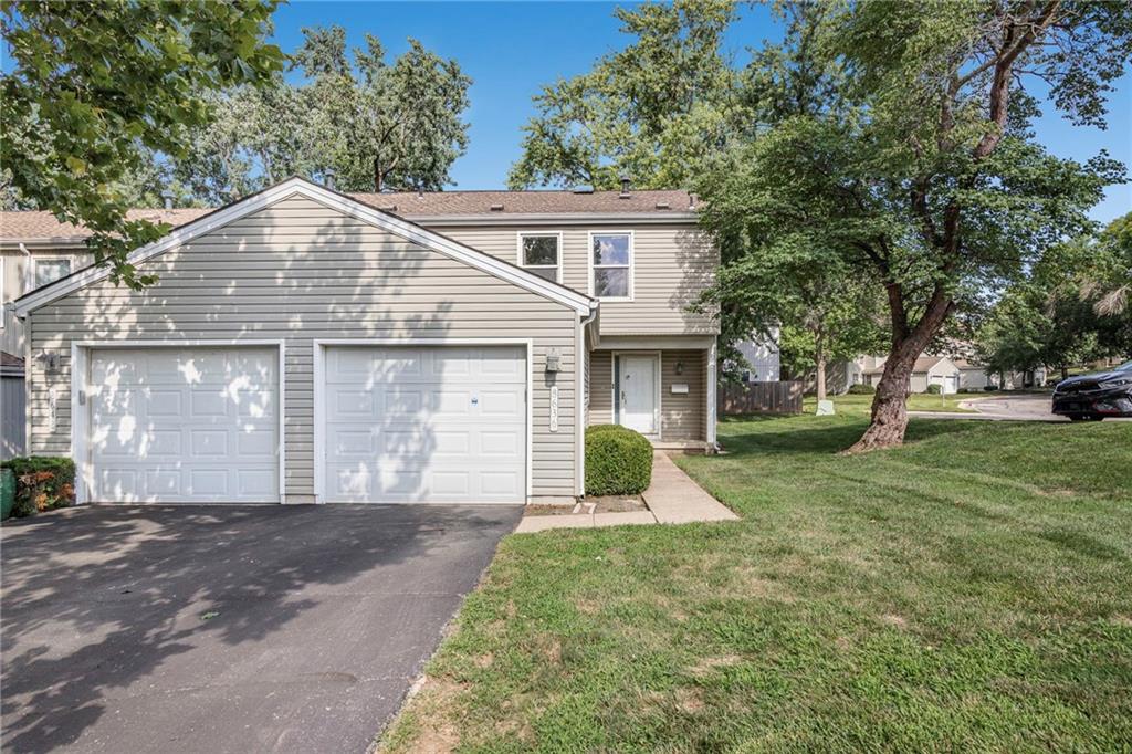 8636 W 108TH Place