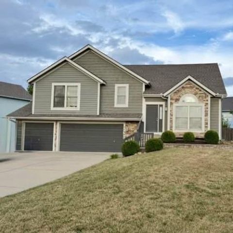 11207 N Summit Street Kansas City MO 64155