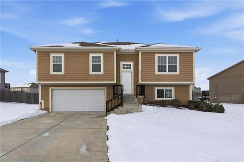 26130 W 141st Court, Olathe, KS 66061 - MLS#: 2597812