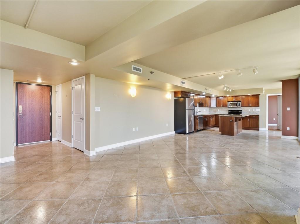 600 E Admiral Boulevard 805