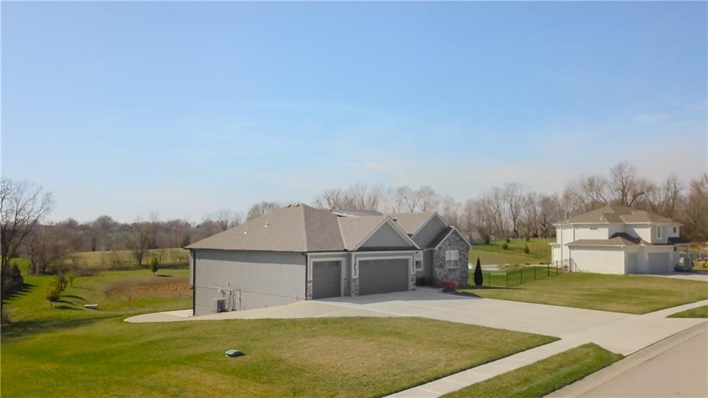 13504 Oakridge Drive