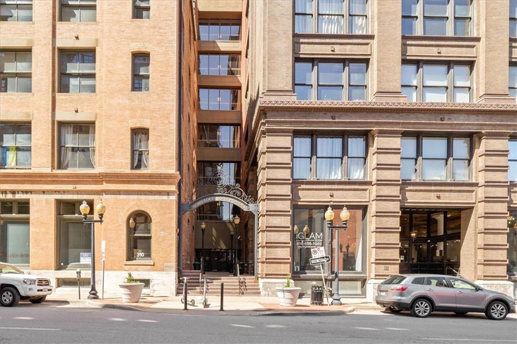 308 W 8th Street 712