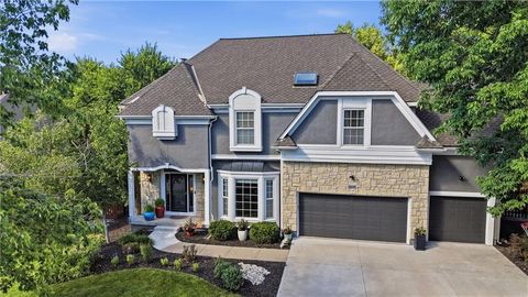 Photo of 9004 W 148th Street, Overland Park, KS 66221 (MLS # 2626577)