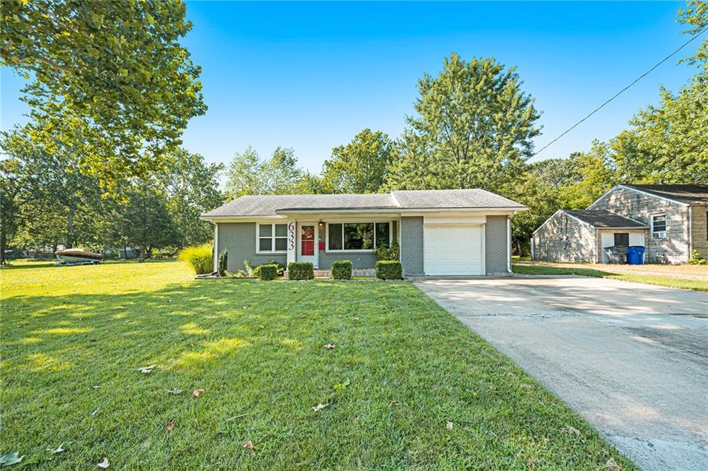 633 W Elm Street