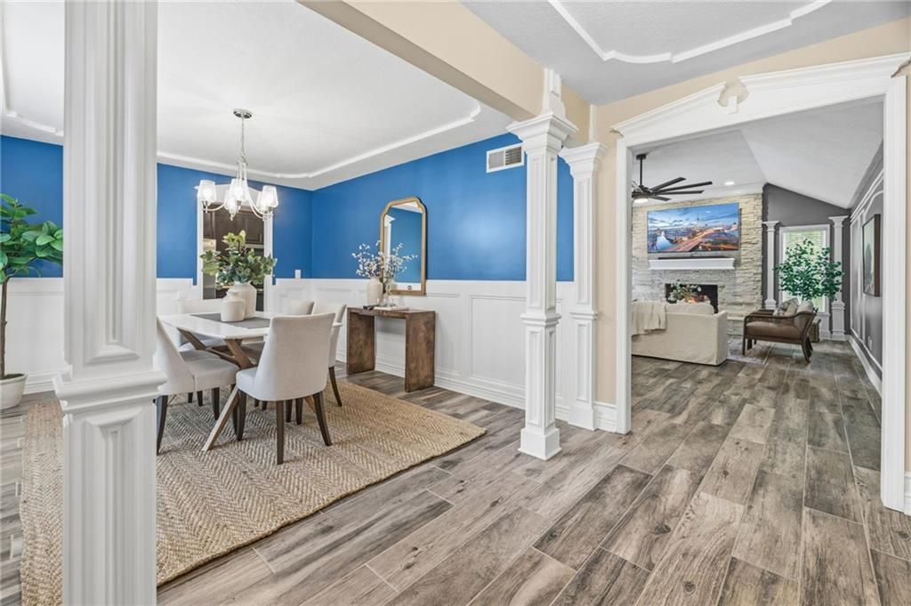 Photo of 2418 N 88th Drive, Kansas City, KS 66109 (MLS # 2618355)