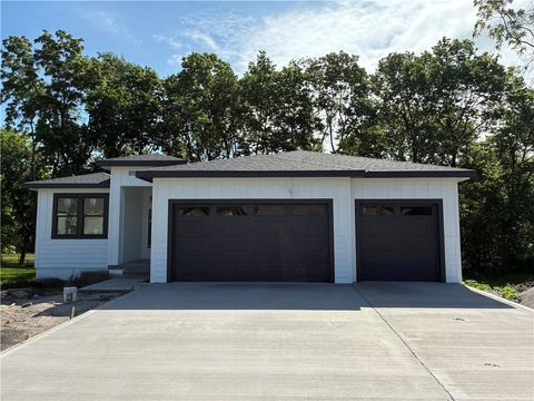 1703 SW Locust Street, Oak Grove, MO 64075 - MLS#: 2612604