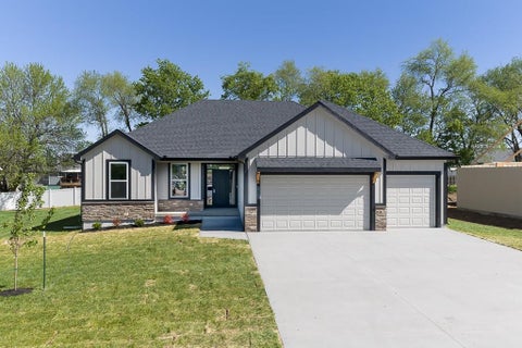 2723 Stone Creek Avenue, Tonganoxie, KS 66086 - MLS#: 2641416