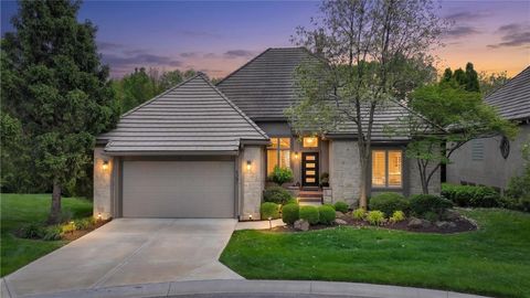 Photo of 5307 W 124th Court, Leawood, KS 66209 (MLS # 2614087)