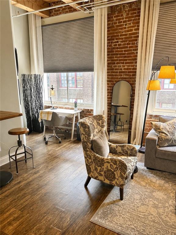 312 W 8th Street 411