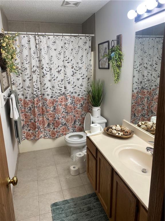 905/907 NW Willow Drive