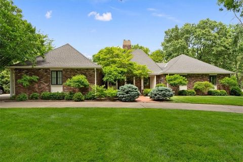 2210 W 69th Terrace Mission Hills KS 66208