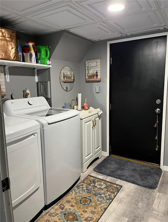 St Joseph, Missouri 64506, United States, 3 Bedrooms Bedrooms, ,2 BathroomsBathrooms,Residential,Pending,162121