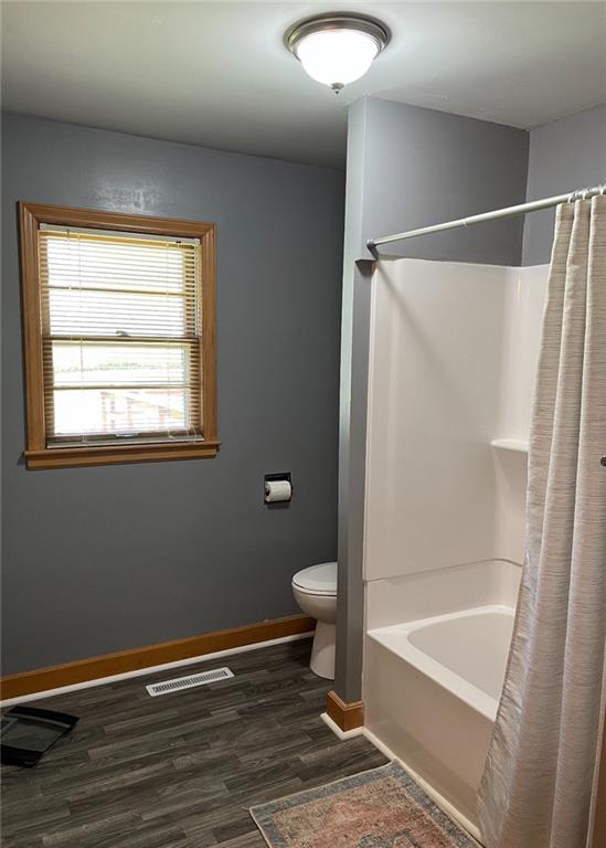 St Joseph, Missouri 64506, United States, 3 Bedrooms Bedrooms, ,2 BathroomsBathrooms,Residential,Pending,162121