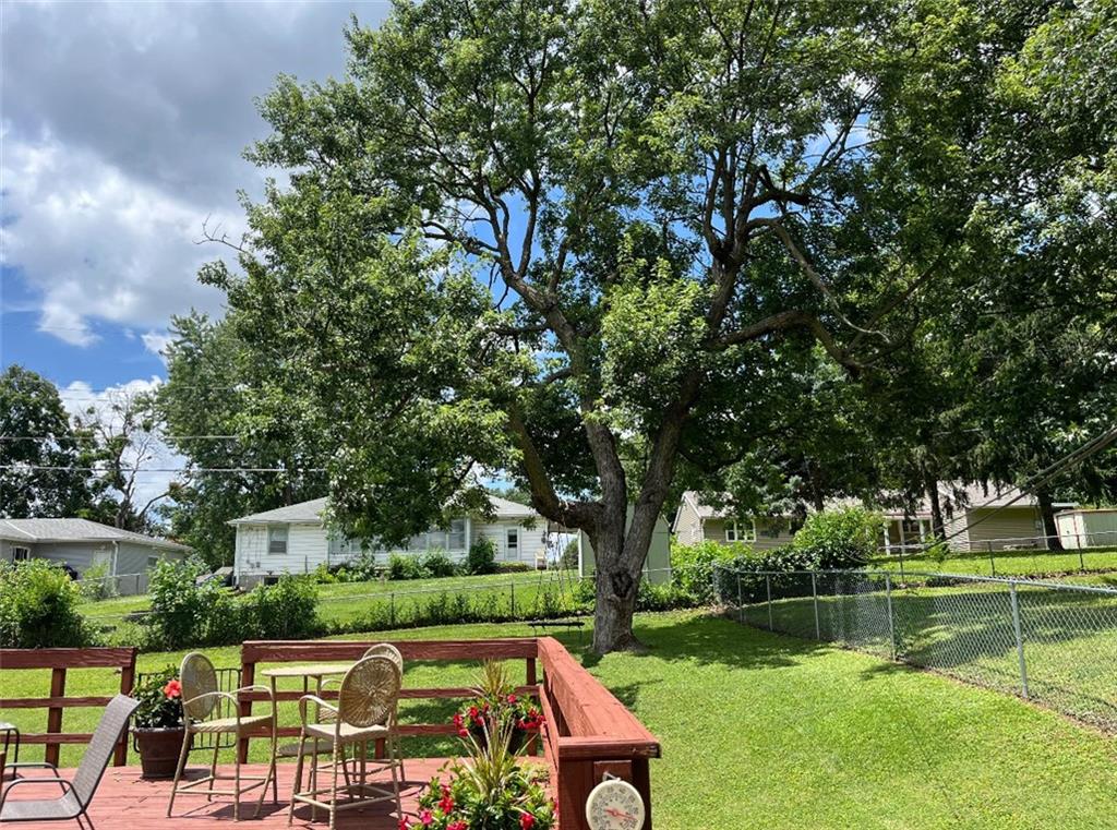 St Joseph, Missouri 64506, United States, 3 Bedrooms Bedrooms, ,2 BathroomsBathrooms,Residential,Pending,162121