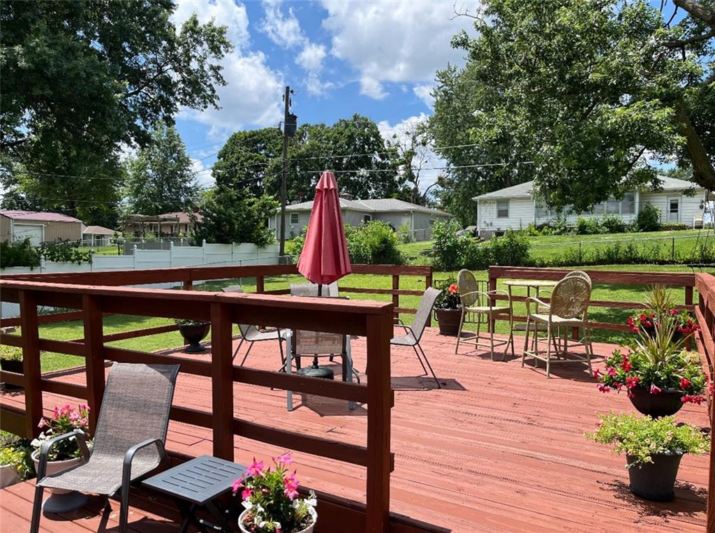 St Joseph, Missouri 64506, United States, 3 Bedrooms Bedrooms, ,2 BathroomsBathrooms,Residential,Pending,162121