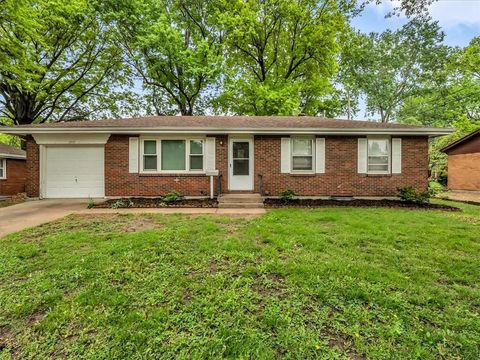3717 S Hocker Street, Independence, MO 64055 - MLS#: 2558802