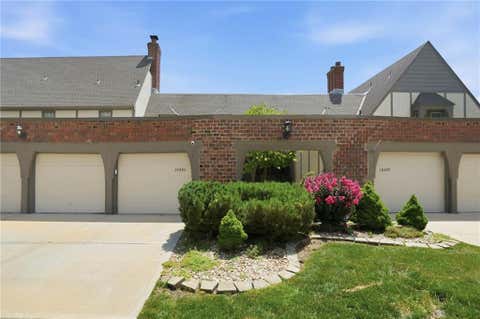 Photo of 10243 FOSTER Street, Overland Park, KS 66212 (MLS # 2629465)