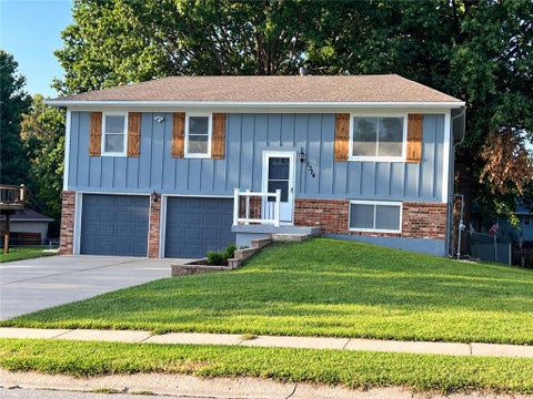 Photo of 1314 R D Mize Road, Grain Valley, MO 64029 (MLS # 2642677)