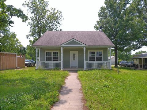 503 W Shawnee Street Paola KS 66071