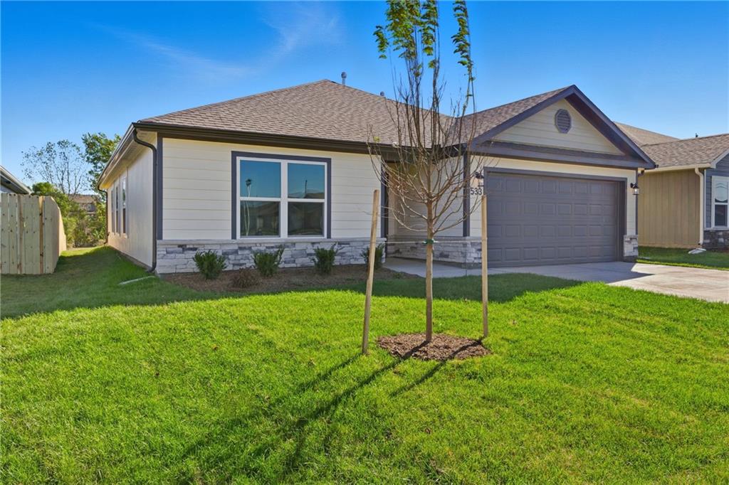 533 N Persimmon Street