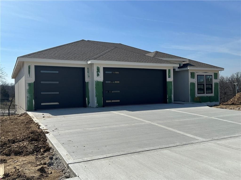 Photo of 13755 NW 70th Street, Parkville, MO 64152 (MLS # 2608297)