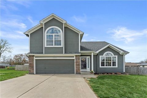 15800 Hight Avenue, Belton, MO 64012 - MLS#: 2538572