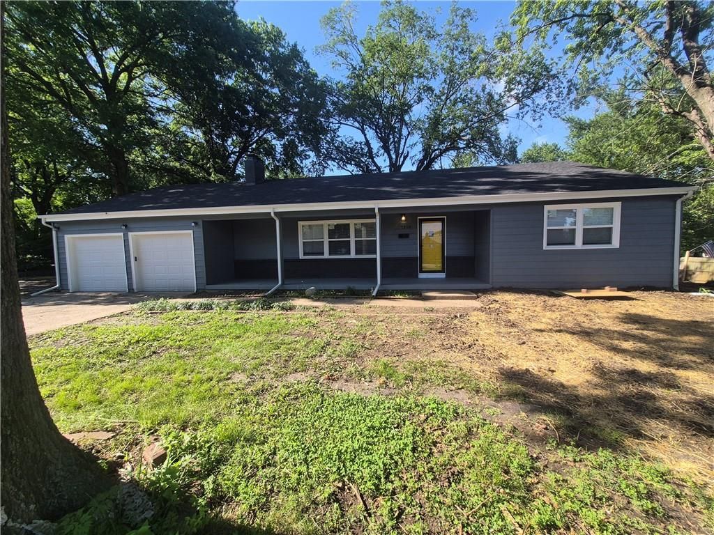 Photo of 7310 High Groove Road, Grandview, MO 64030 (MLS # 2623533)