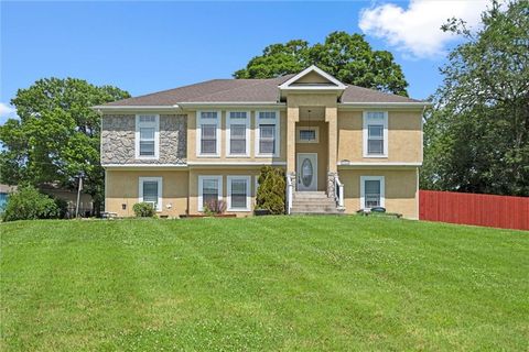 2248 Vilas Street Leavenworth KS 66048