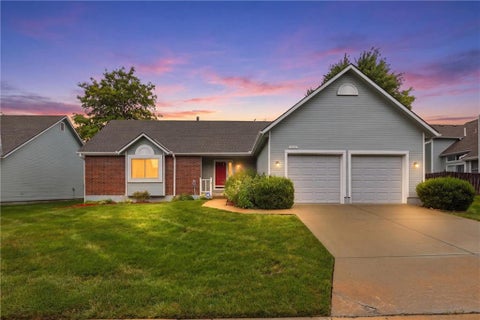 Photo of 15724 Travis Street, Overland Park, KS 66223 (MLS # 2645203)