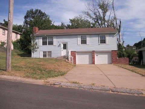Photo of 7624 E 75th Street E, Kansas City, MO 64138 (MLS # 2644196)
