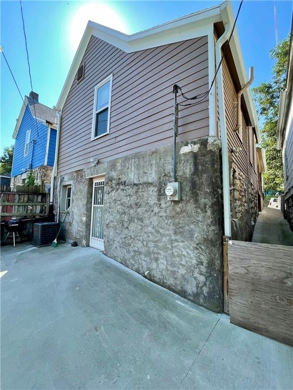 902 W 29TH Street