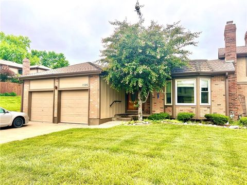 1506 N 43rd Street, St Joseph, MO 64506 - #: 2547605