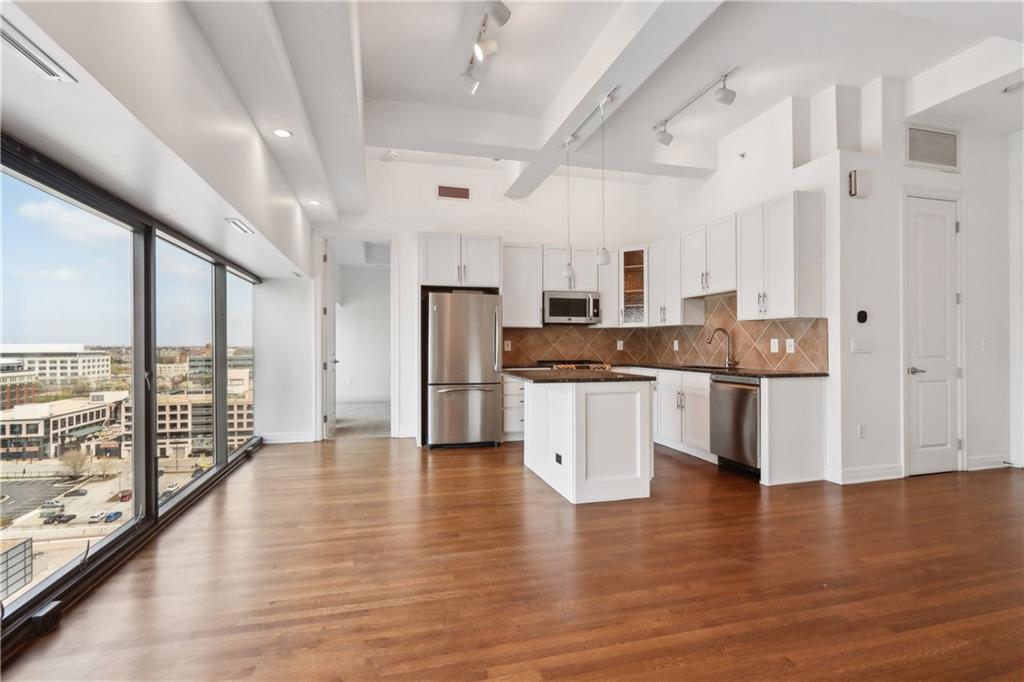 1101 Walnut Street 1202