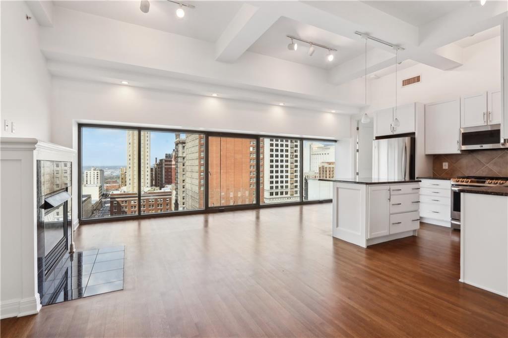 1101 Walnut Street 1202