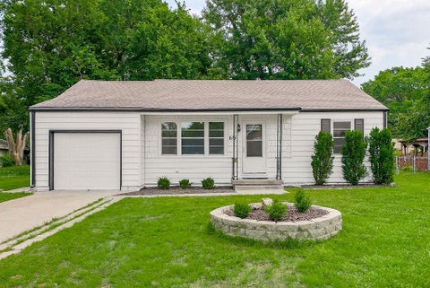 Photo of 616 S Lee Avenue, Olathe, KS 66061 (MLS # 2623295)