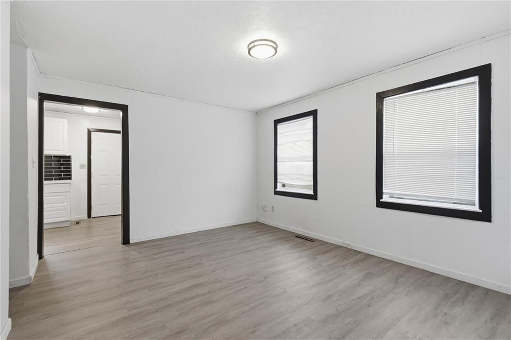 Photo of 2618 S 48th Terrace, Kansas City, KS 66106 (MLS # 2598128)