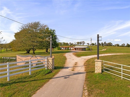 25160 W 223RD ST, SPRING HILL, KS 66083 - Image ca0738e0bf98930a8abd8bb966db8573/34409980
